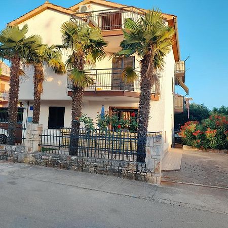 Apartments Novigrad Novigrad Istria Εξωτερικό φωτογραφία